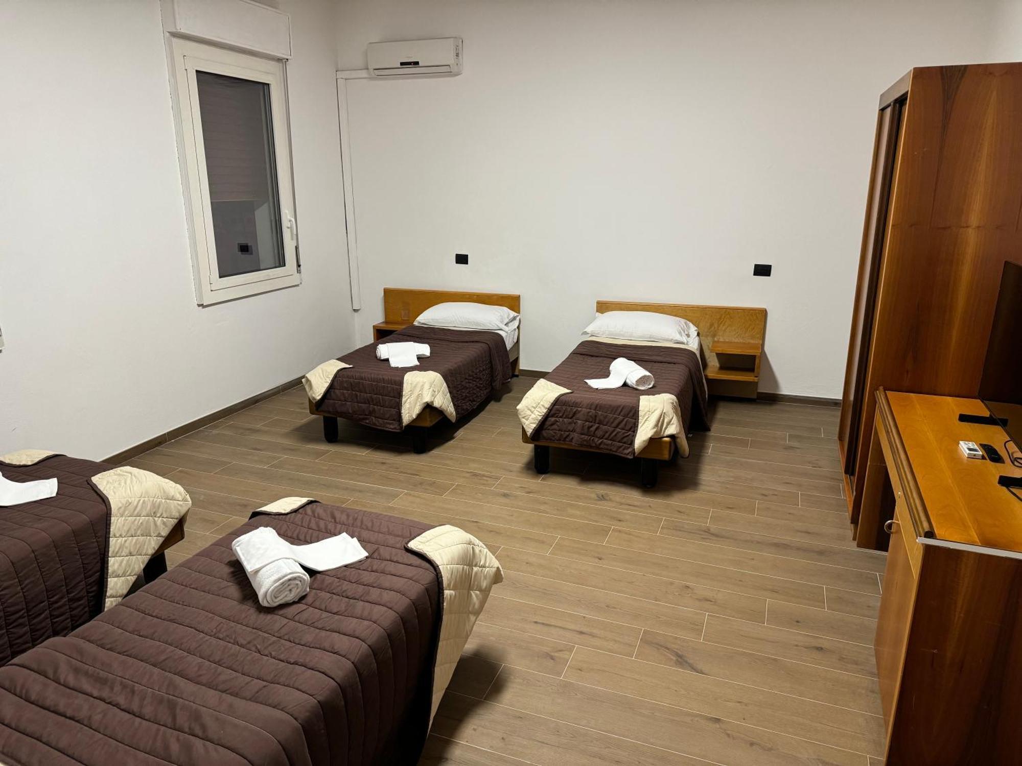 Hotel La Torre Formigine Bagian luar foto